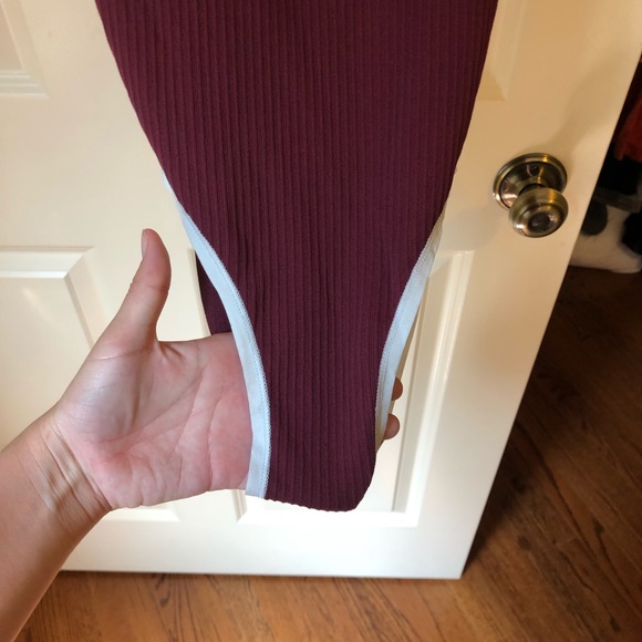 UO seamless cross-back bodysuit - Picture 5 of 7